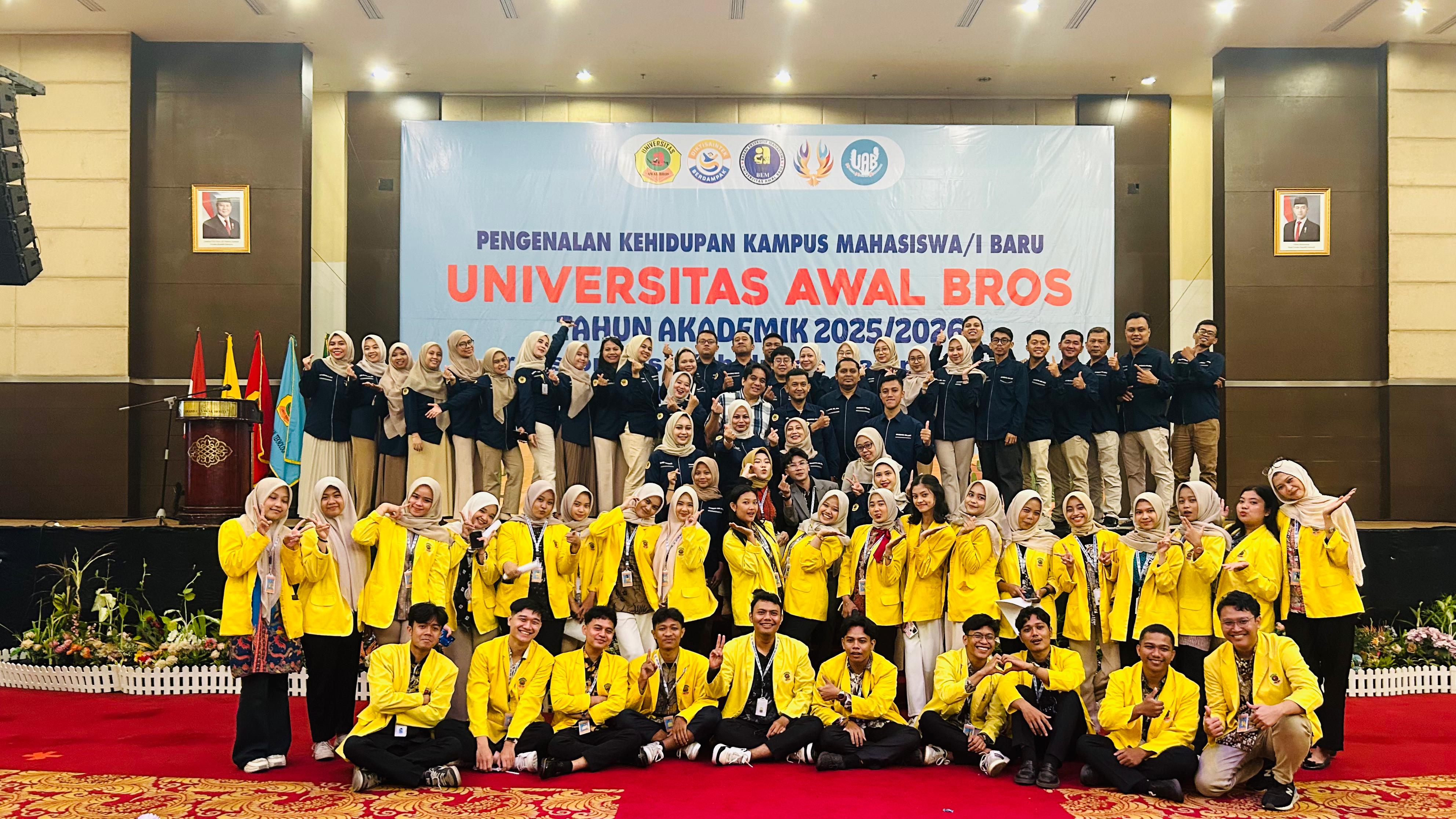 Fakultas Ilmu Kesehatan (FIKes) Gelar PKKMB 2025 Tingkat Fakultas dengan Riang Gembira